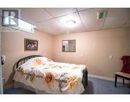 3 Churchill Park ROAD - 43