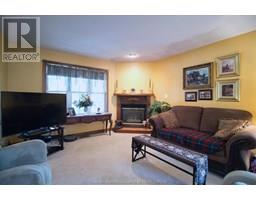 3 Churchill Park ROAD - 5