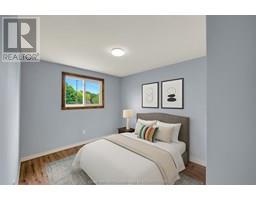 112 Berry STREET - 13