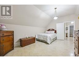 680 North STREET - 25