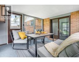 112 Parry DRIVE - 19