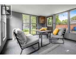 112 Parry DRIVE - 21