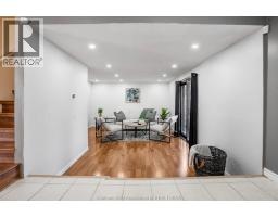 112 Parry DRIVE - 22