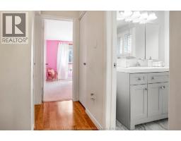 112 Parry DRIVE - 31