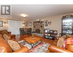 30 ORANGEWOOD BOULEVARD - 6
