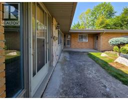 64 Parkwood DRIVE - 11