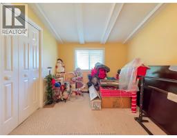 64 Parkwood DRIVE - 27