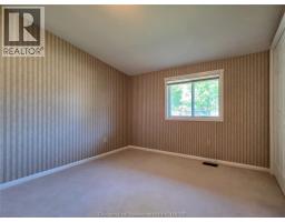 64 Parkwood DRIVE - 31
