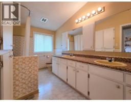 64 Parkwood DRIVE - 37