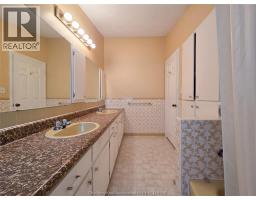 64 Parkwood DRIVE - 39