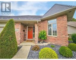 645 McNaughton AVENUE West - 19