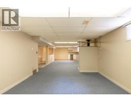 34 Wyandott STREET - 17