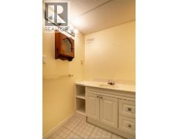34 Wyandott STREET - 22