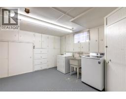 34 Wyandott STREET - 24