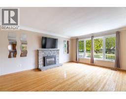 34 Wyandott STREET - 6