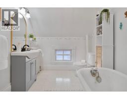 136 KING STREET South - 36