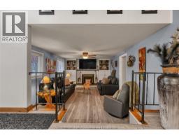 12 DONALDA DRIVE - 18