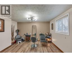 12 DONALDA DRIVE - 23