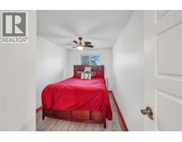 12 DONALDA DRIVE - 33