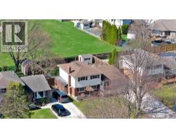 12 DONALDA DRIVE - 6