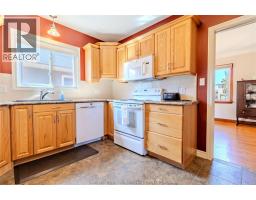 563 MURRAY STREET - 18