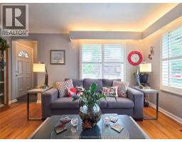 70 DUNVEGAN DRIVE - 19
