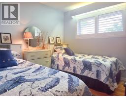 70 DUNVEGAN DRIVE - 29