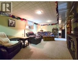 70 DUNVEGAN DRIVE - 39