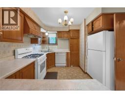 7 Lawson DRIVE - 12