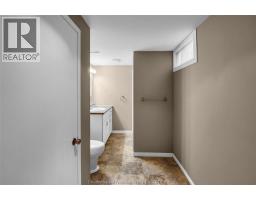 7 Lawson DRIVE - 31