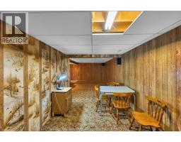 7 Lawson DRIVE - 34