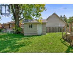 7 Lawson DRIVE - 44
