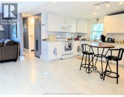 90 ESSEX COURT - 10