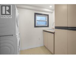 23 REGENCY DRIVE - 11