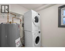 23 REGENCY DRIVE - 12