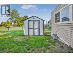 23 REGENCY DRIVE - 21