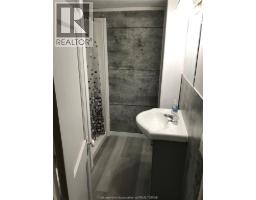 102 Wellington STREET East - 10