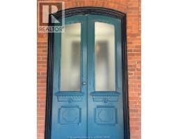 102 Wellington STREET East - 2