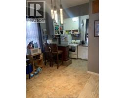 102 Wellington STREET East - 23