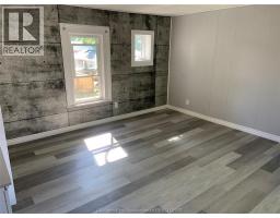 102 Wellington STREET East - 26