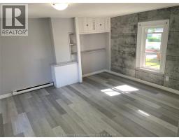 102 Wellington STREET East - 27