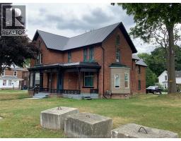 102 Wellington STREET East - 3