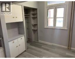 102 Wellington STREET East - 8