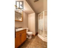 22 MYRTLE STREET - 32