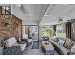 11 Highland DRIVE - 28