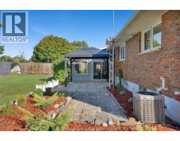 11 Highland DRIVE - 36