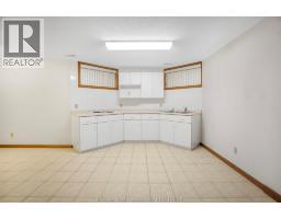 71 PAXTON DRIVE - 32