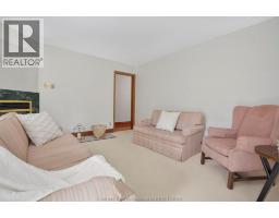 860 Charing Cross ROAD - 26