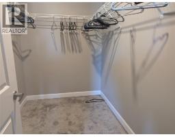 142 Moonstone CRESCENT - 8