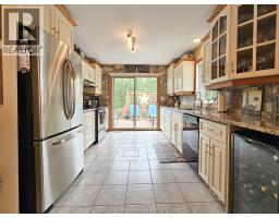 645 McNaughton AVENUE West - 29